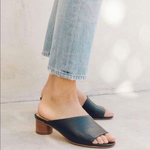 SOLUDOS Milan Mules Leather Slides